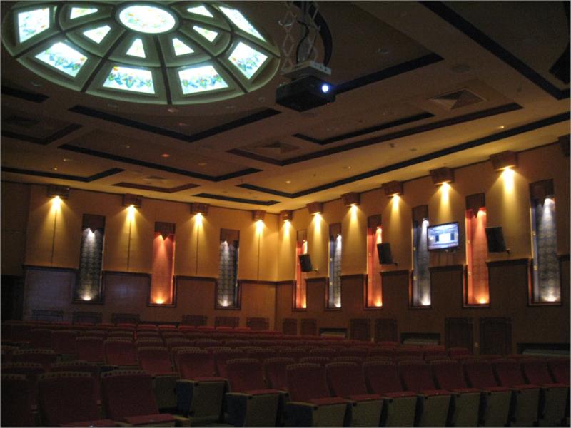 ترميم مسرح إدارة التربية والتعليم بمنطقة تبوك