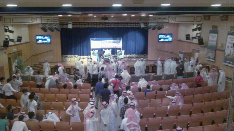 ترميم مسرح إدارة التربية والتعليم بمنطقة تبوك