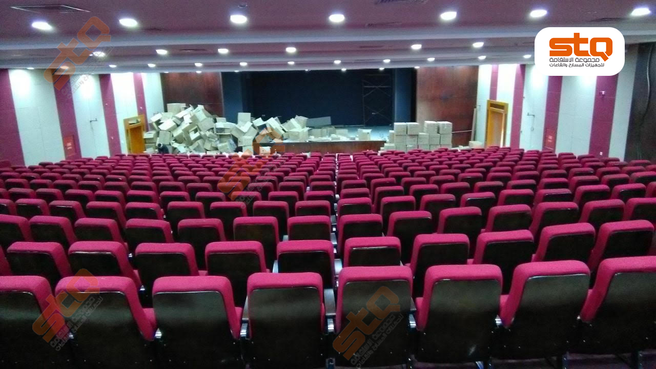 تجهيز وتأثيث مسرح النادي الأدبي بأبها