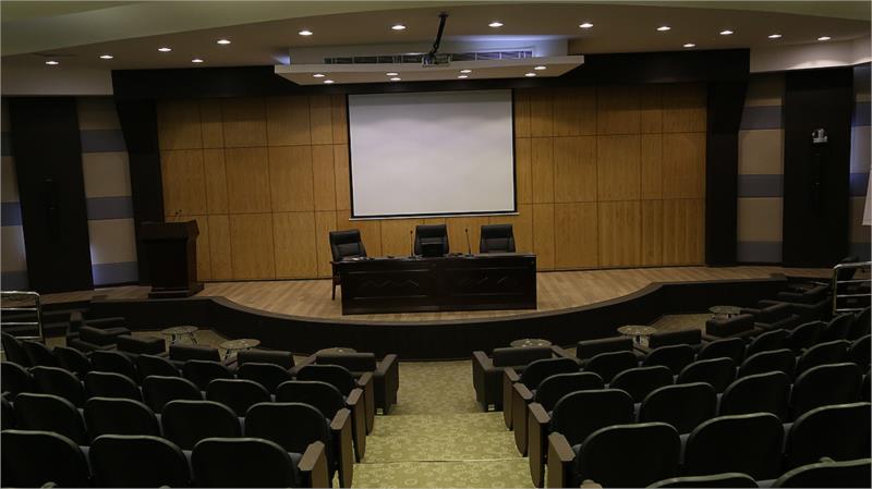 مسرح الغرفة التجارية - محافظة عنيزة